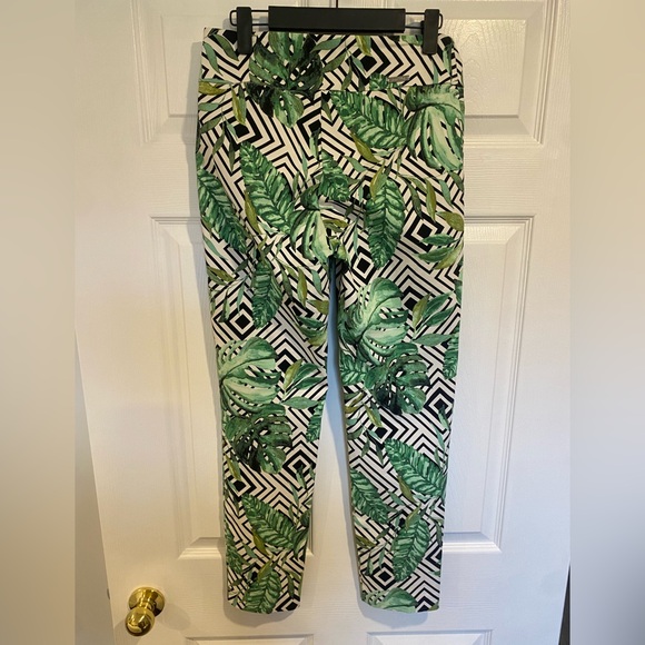 Joseph Ribkoff Tropical Palm Print Stretch Capri Pants Size S - Picture 5 of 9